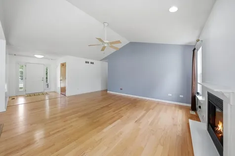 3009 W Sherman Avenue Waukegan IL 60085