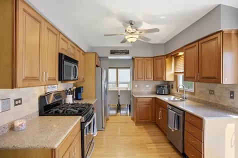 811 Westbury Drive Algonquin IL 60102