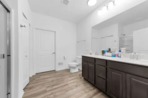 135 South Devoe Drive Oswego IL 60543