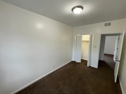 649 East Marquette Road Chicago IL 60637