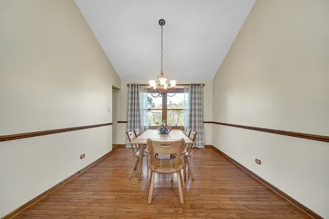 6234 Dolores Drive Oak Forest IL 60452