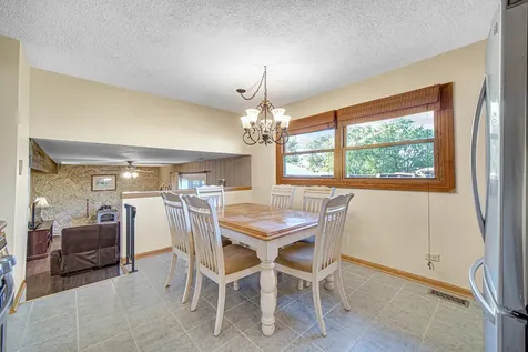 6234 Dolores Drive Oak Forest IL 60452