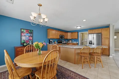106 Essex Lane Savoy IL 61874