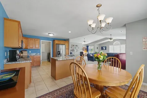 106 Essex Lane Savoy IL 61874