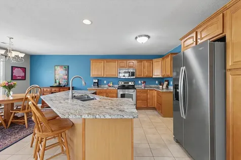 106 Essex Lane Savoy IL 61874