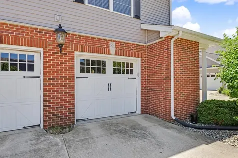 106 Essex Lane Savoy IL 61874