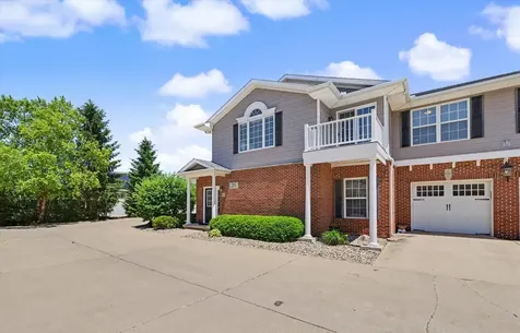 106 Essex Lane Savoy IL 61874