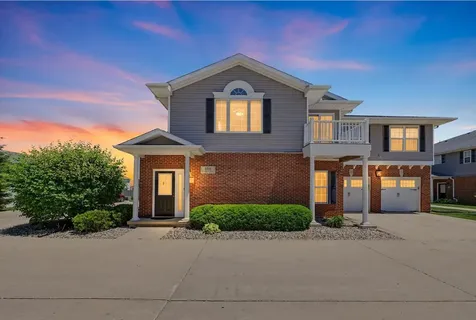 106 Essex Lane Savoy IL 61874