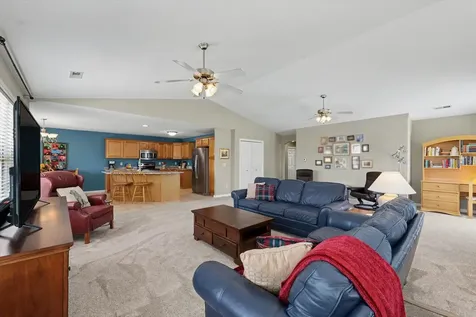 106 Essex Lane Savoy IL 61874