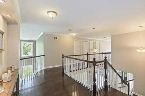 224 Red Oak Court Island Lake IL 60042