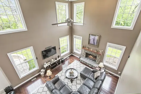 224 Red Oak Court Island Lake IL 60042