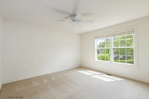 224 Red Oak Court Island Lake IL 60042