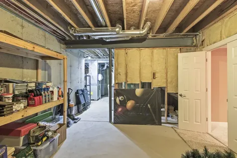 224 Red Oak Court Island Lake IL 60042