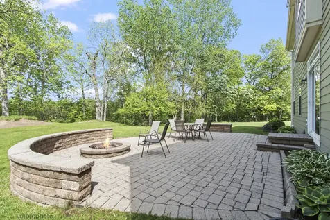 224 Red Oak Court Island Lake IL 60042