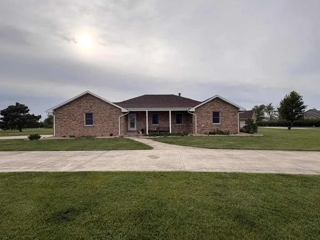 31025 North 2400 East Road Dwight IL 60420