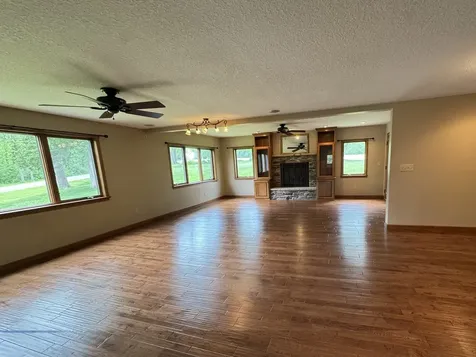 25303 Spring Valley Road Shannon IL 61078