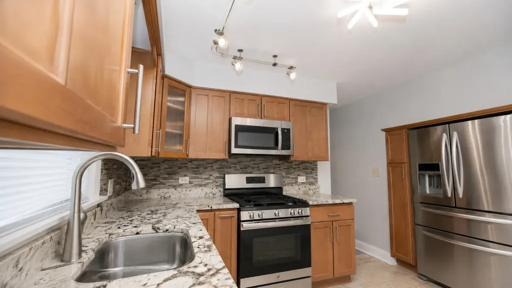 9348 South Michigan Avenue Chicago IL 60619