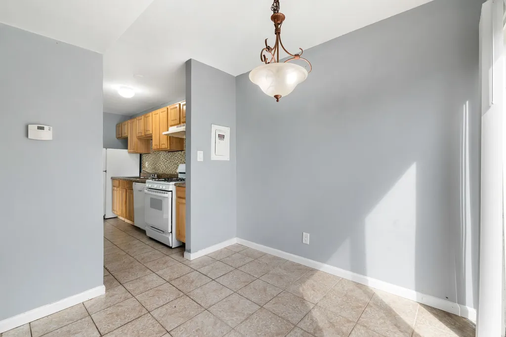 9 Fernwood Drive Bolingbrook IL 60440