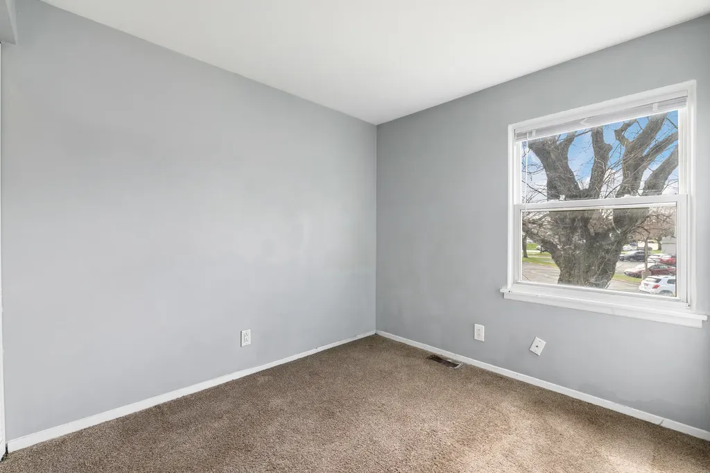 9 Fernwood Drive Bolingbrook IL 60440
