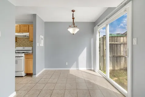 9 Fernwood Drive Bolingbrook IL 60440