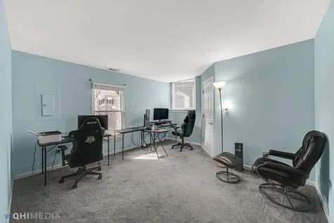 1679 Templeton Court Mundelein IL 60060