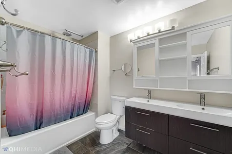 1679 Templeton Court Mundelein IL 60060