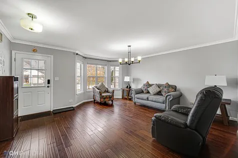 1679 Templeton Court Mundelein IL 60060