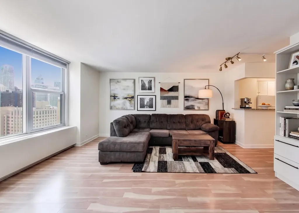 777 North Michigan Avenue Chicago IL 60611