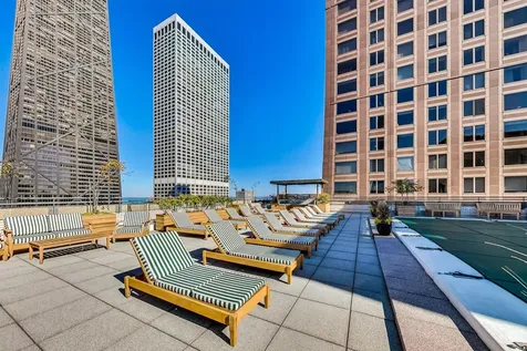 777 North Michigan Avenue Chicago IL 60611