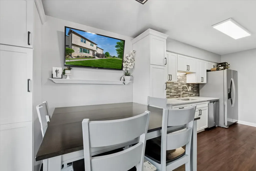 783 Bon Terre Road New Lenox IL 60451