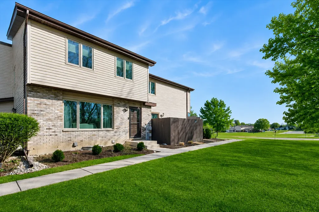 783 Bon Terre Road New Lenox IL 60451