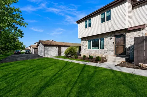 783 Bon Terre Road New Lenox IL 60451