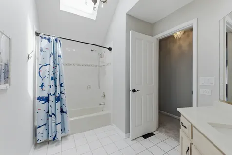 1398 Medinah Drive Itasca IL 60143