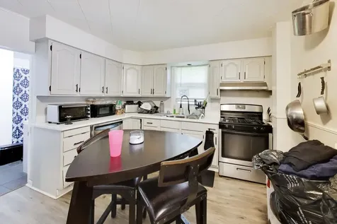 330 Park Avenue Cary IL 60013