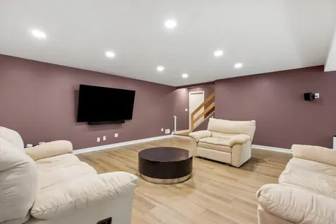 125 Circle Ridge Drive Burr Ridge IL 60527