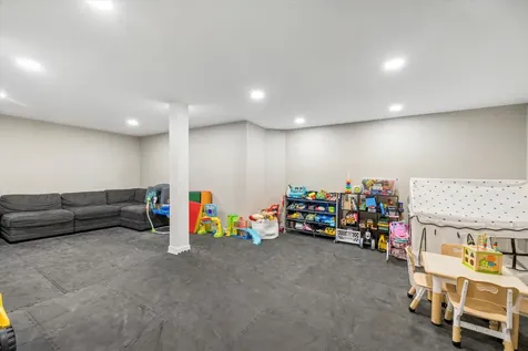 125 Circle Ridge Drive Burr Ridge IL 60527