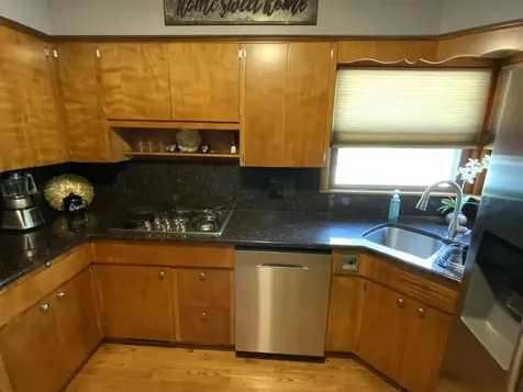 378 Oakwood Drive Crete IL 60417