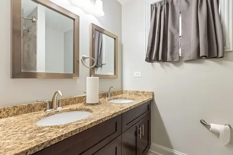 2511 Highland Avenue Berwyn IL 60402