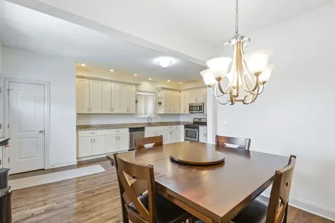 2511 Highland Avenue Berwyn IL 60402