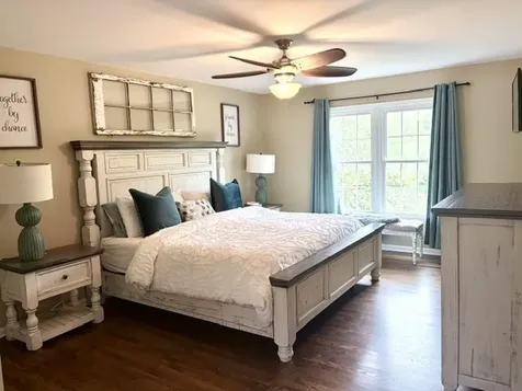 581 Tanager Lane West Chicago IL 60185