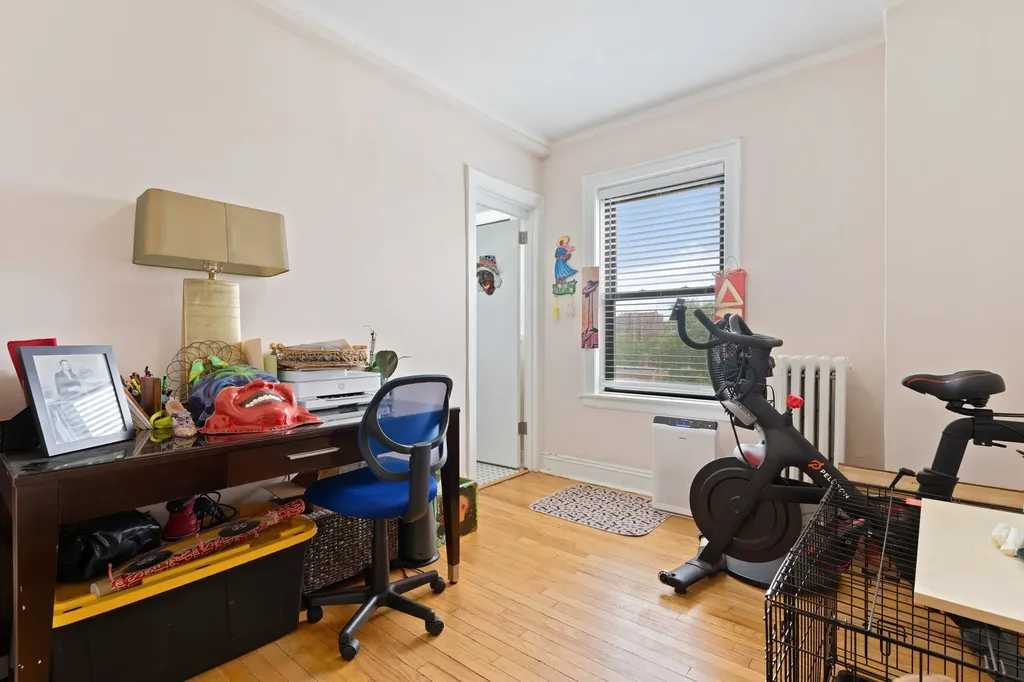 6700 South Crandon Avenue Chicago IL 60649
