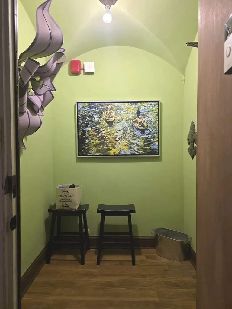6700 South Crandon Avenue Chicago IL 60649
