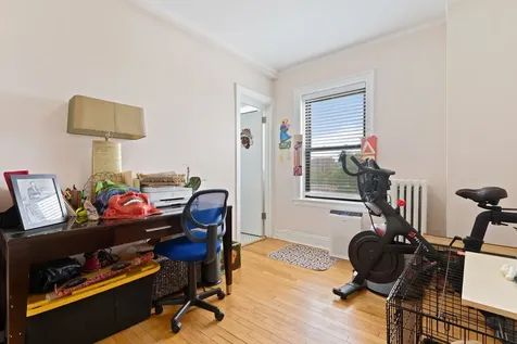 6700 South Crandon Avenue Chicago IL 60649