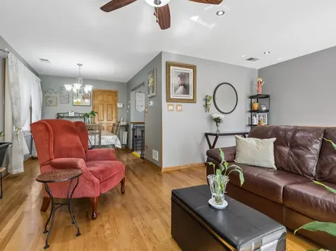 5326 South Nagle Avenue Chicago IL 60638