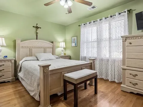 5326 South Nagle Avenue Chicago IL 60638
