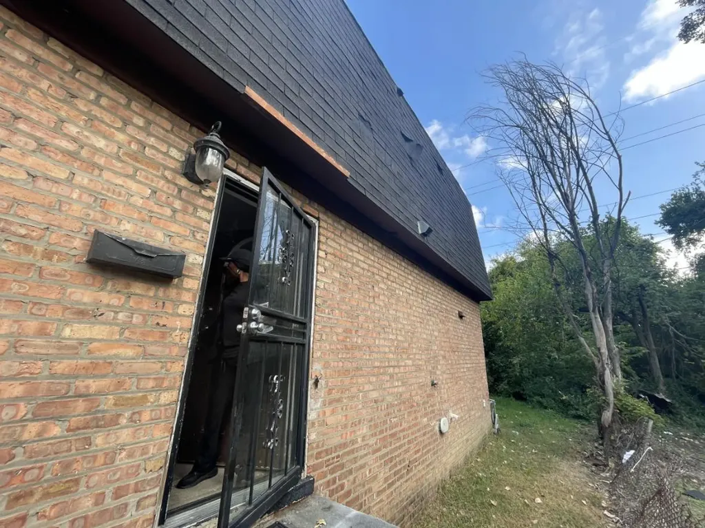 6007 South La Salle Street Chicago IL 60621