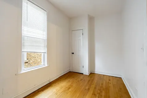 852 North Christiana Avenue Chicago IL 60651