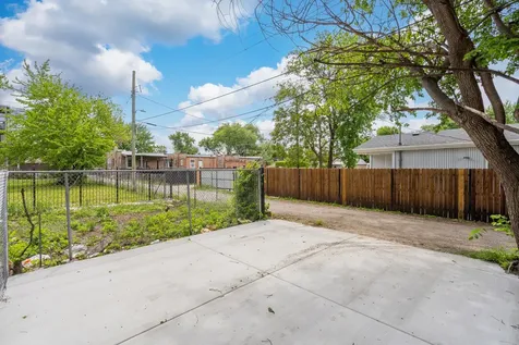 852 North Christiana Avenue Chicago IL 60651