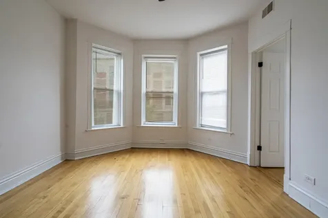 852 North Christiana Avenue Chicago IL 60651