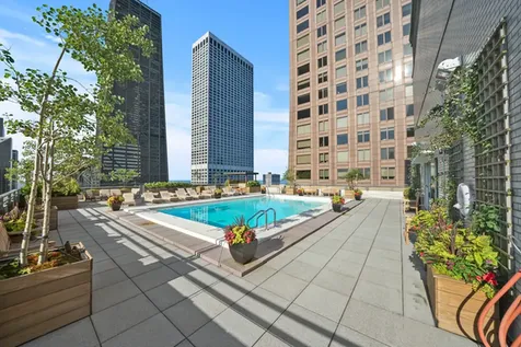 777 North Michigan Avenue Chicago IL 60611